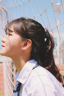 女同